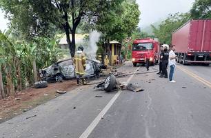 Acidente deixa aluna piauiense ferida e amiga morre carbonizada (Foto: Reprodução) Acidente deixa aluna piauiense ferida e amiga morre carbonizada (Foto: Reprodução)