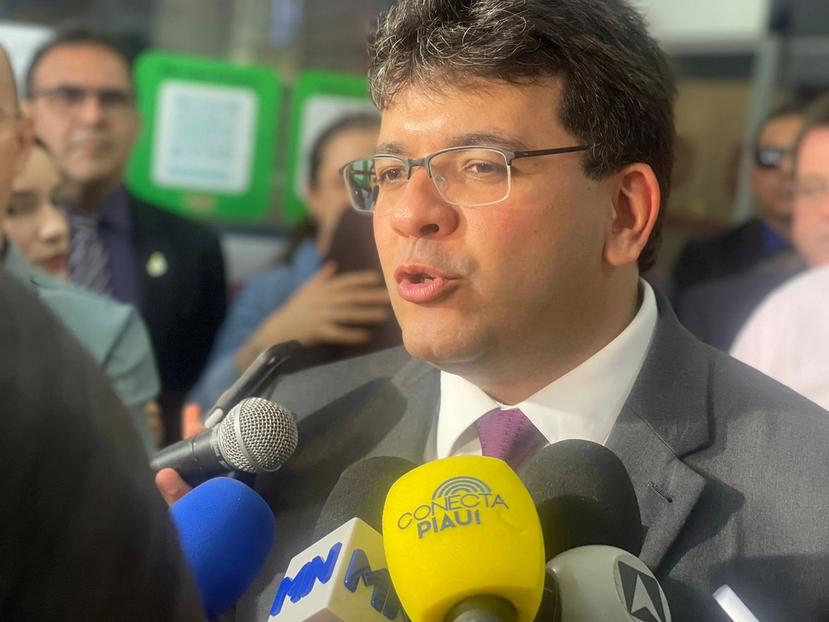 Governo inaugura Espaço da Cidadania no Grand Shopping Dirceu