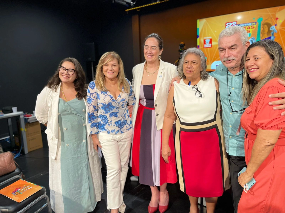 Influenciadores e comunicadores debatem a democratização da comunicação