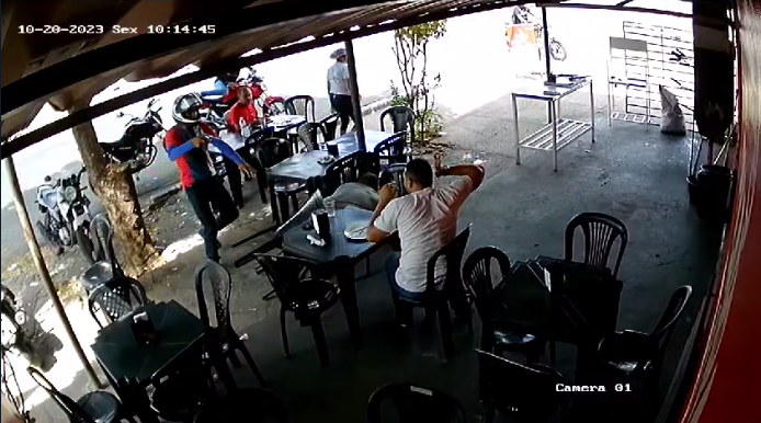 Sargento da PM tem arma levada por bandidos durante assalto em Teresina