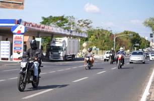 Trânsito em Teresina (Foto: Conecta Piauí) Trânsito em Teresina (Foto: Conecta Piauí)