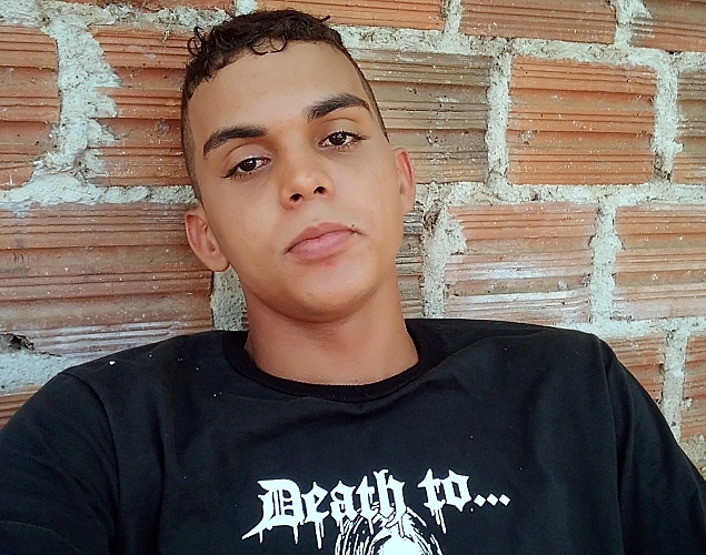 'Andinho' desferiu golpes de faca contra Kleber