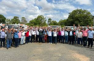 Codevasf realiza maior entrega de máquinas e equipamentos do ano no Piauí (Foto: Eduardo Amorim/Conecta Piauí) Codevasf realiza maior entrega de máquinas e equipamentos do ano no Piauí (Foto: Eduardo Amorim/Conecta Piauí)
