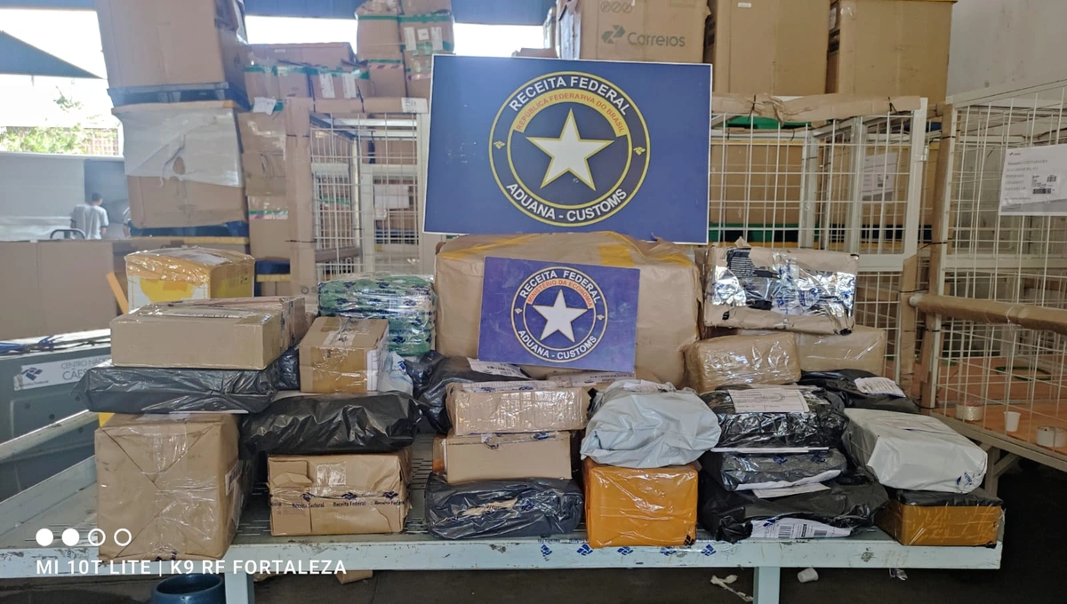 Drogas e produtos apreendidos