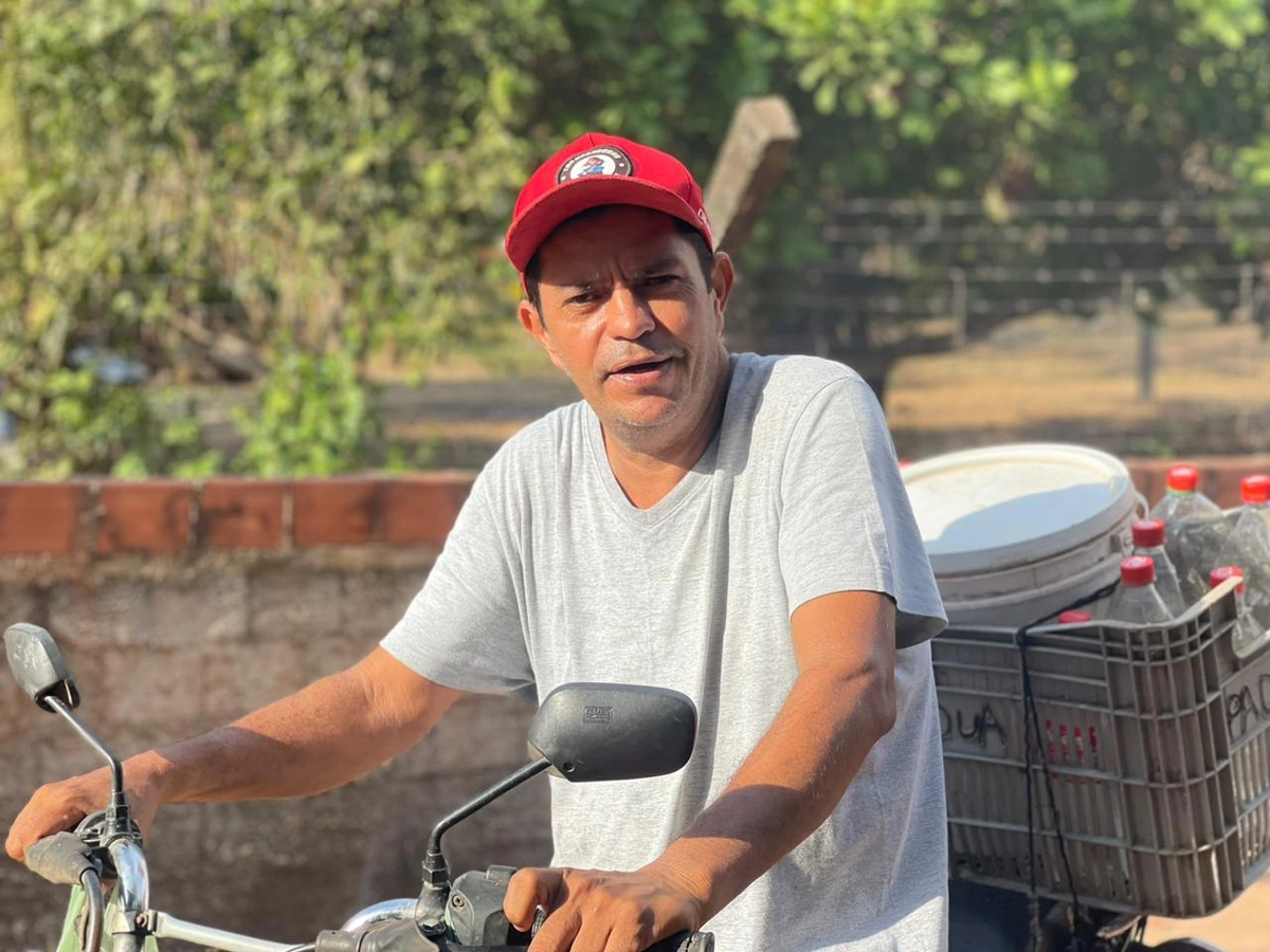 Famílias caminham quilômetros para conseguir água na zona rural de Teresina