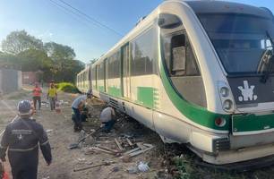 Metrô descarrila com mais de 300 passageiros a bordo na zona Sul de Teresina (Foto: Tiago Moura/Conecta Piauí) Metrô descarrila com mais de 300 passageiros a bordo na zona Sul de Teresina (Foto: Tiago Moura/Conecta Piauí)