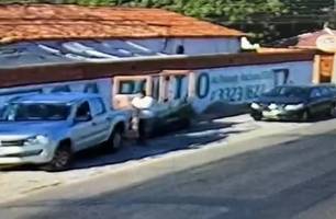 Momento que o trailer é roubado (Foto: Reprodução) Momento que o trailer é roubado (Foto: Reprodução)