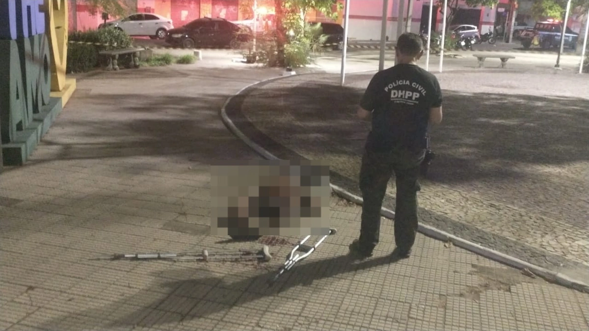 Morador em situação de rua é assassinado por companheira no Centro de Teresina