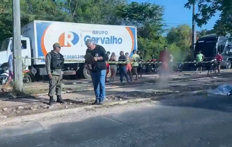 O motorista do veículo ainda não foi identificado. A Polícia Civil irá investigar o caso