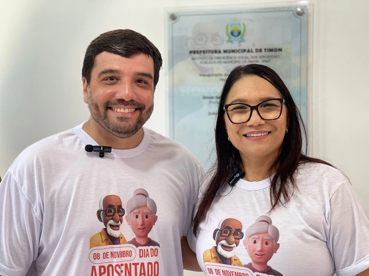 Presidente do IPMT Lázaro Martins e prefeita Dinair Veloso