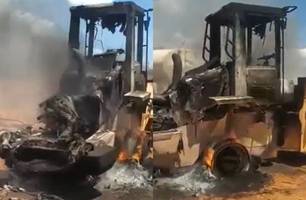 Trabalhador sai para almoçar e encontra trator em chamas no Piauí (Foto: Reprodução) Trabalhador sai para almoçar e encontra trator em chamas no Piauí (Foto: Reprodução)