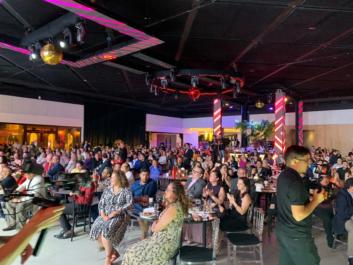 Armazém Paraíba celebra 65 anos em comemoração com profissionais da comunicação