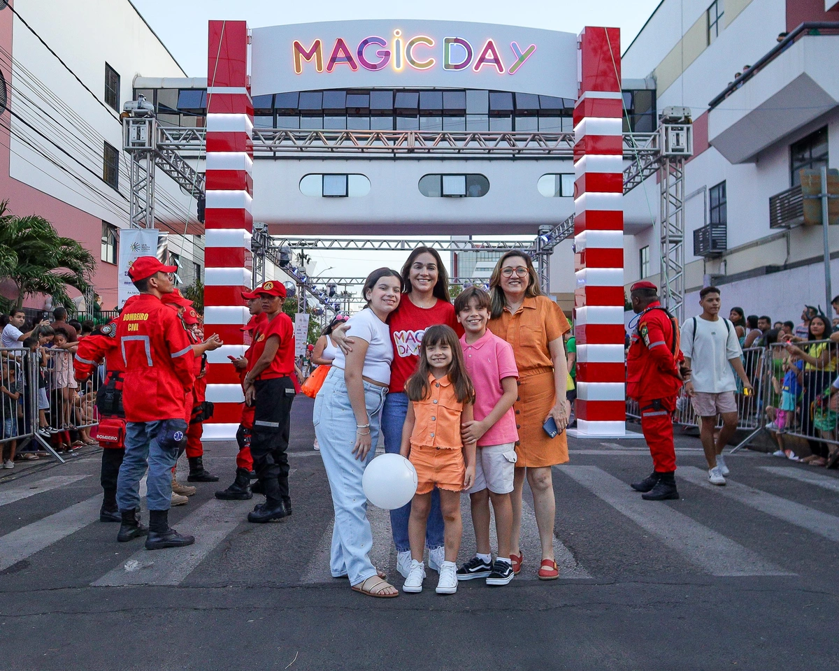 Magic Day Parade 2023 é realizado no Centro de Teresina e emociona crianças