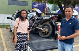 Polícia Militar de Monsenhor Gil recupera moto furtada em Teresina (Foto: Reprodução) Polícia Militar de Monsenhor Gil recupera moto furtada em Teresina (Foto: Reprodução)