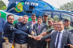 Rafael Fonteles entrega helicóptero e viaturas às polícias Civil e Militar (Foto: Reprodução/Ascom) Rafael Fonteles entrega helicóptero e viaturas às polícias Civil e Militar (Foto: Reprodução/Ascom)
