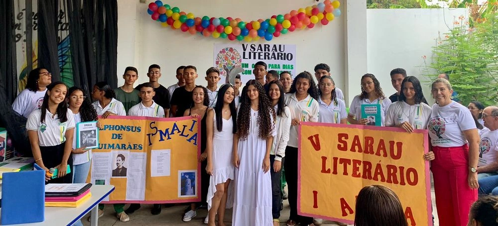 Sarau literário desperta em estudantes interesse pela leitura no Piauí