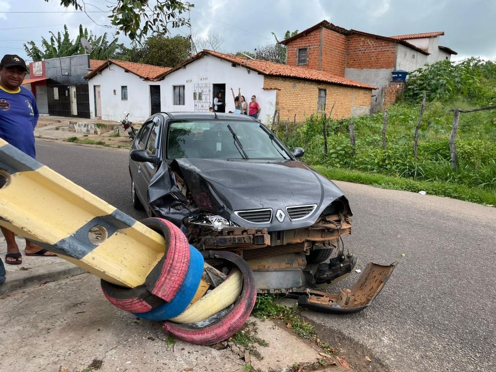Não há informações sobre o estado de saúde do motorista