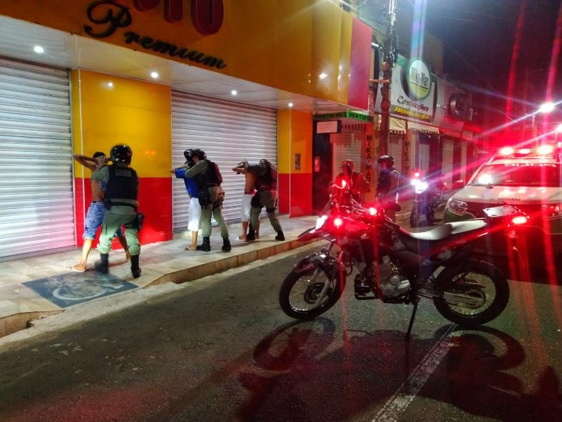 Operação "Pré-Festejos"