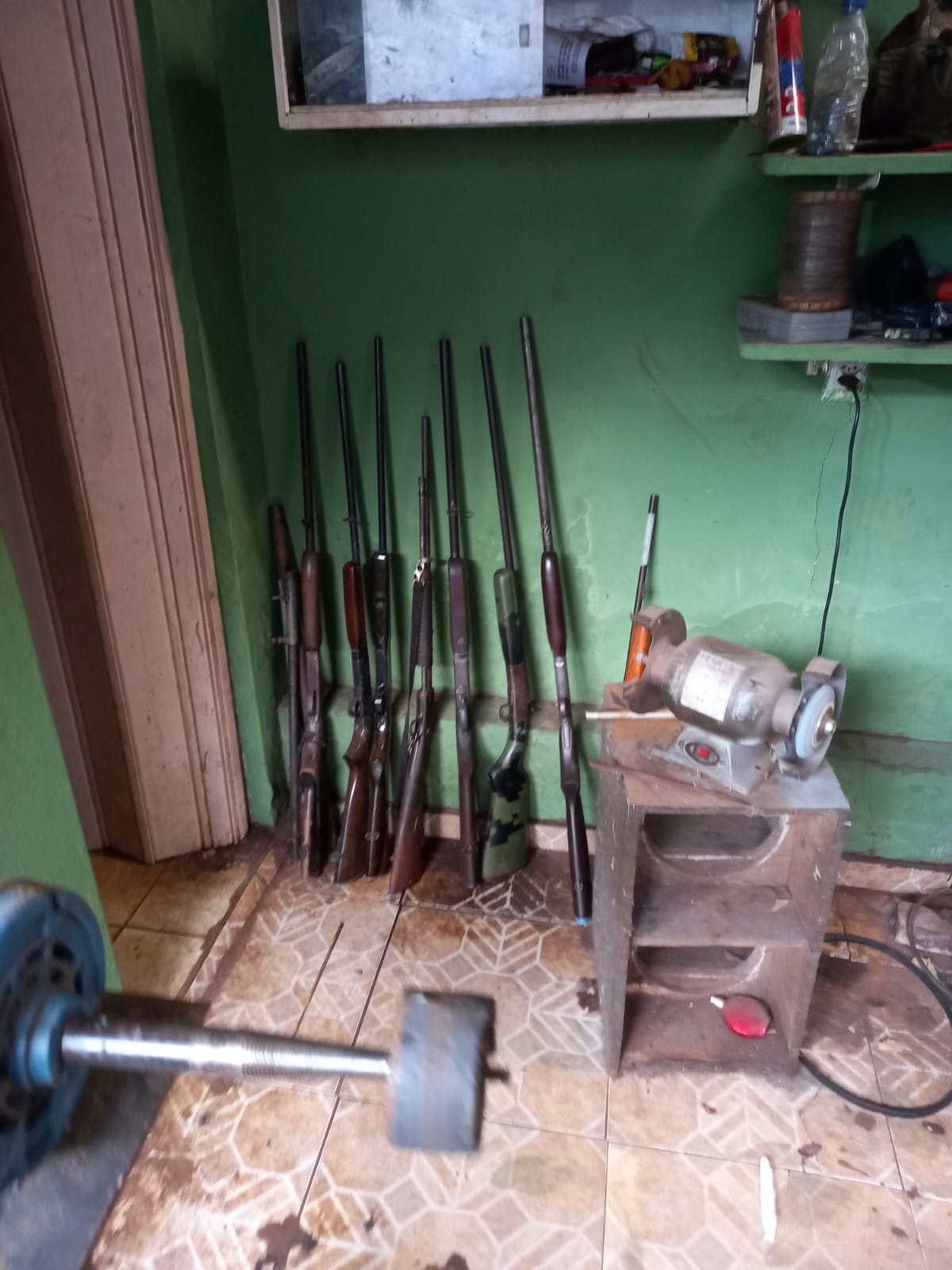 PC desarticula loja de fabricação de armas caseiras