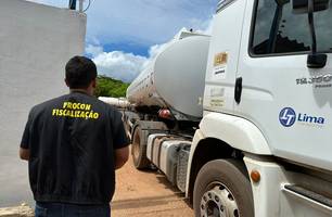 Procon durante fiscalização (Foto: Divulgação) Procon durante fiscalização (Foto: Divulgação)