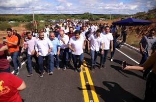 Recuperação da PI-249 (Foto: Divulgação/ Governo do Piauí) Recuperação da PI-249 (Foto: Divulgação/ Governo do Piauí)