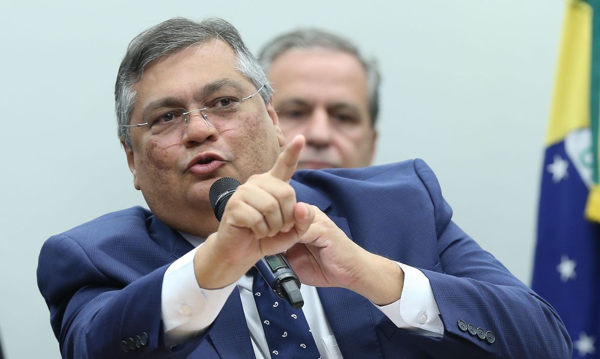 Rede social enviou mensagem aos usuários contra a PL das Fake News