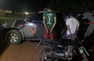 Suspeitos foram levados à Central de Flagrantes (Foto: Divulgação/ PM-PI) Suspeitos foram levados à Central de Flagrantes (Foto: Divulgação/ PM-PI)