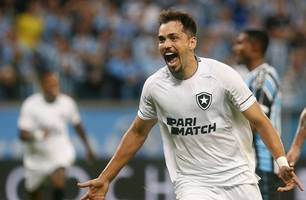 Botafogo suporta pressão, bate Grêmio e segue soberano (Foto: Vitor Silva/ Botafogo/ Twitter) Botafogo suporta pressão, bate Grêmio e segue soberano (Foto: Vitor Silva/ Botafogo/ Twitter)