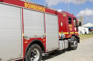 Caminhão dos Bombeiros (Foto: Stefanny Sales / Conecta Piauí) Caminhão dos Bombeiros (Foto: Stefanny Sales / Conecta Piauí)