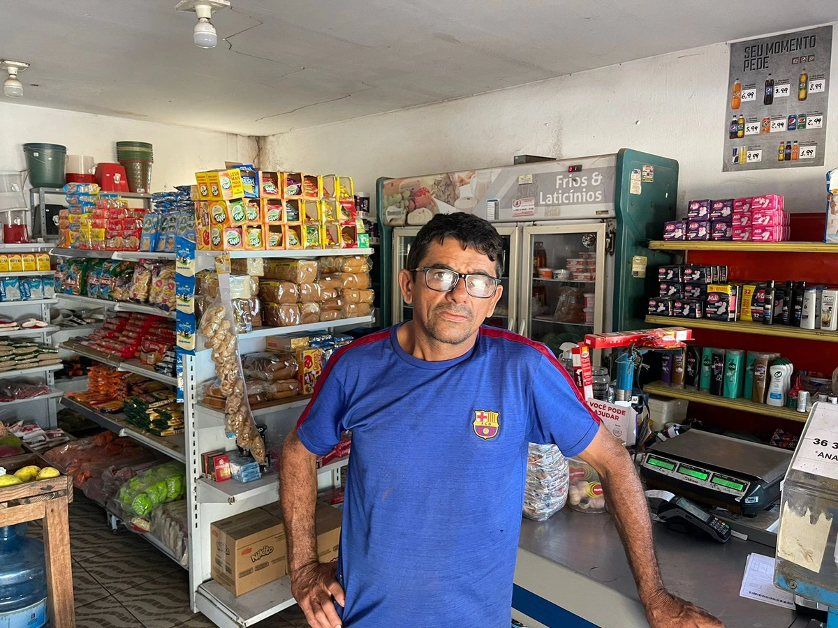 Hilton é comerciante há mais de trinta anos e diz que o problema piora a cada ano