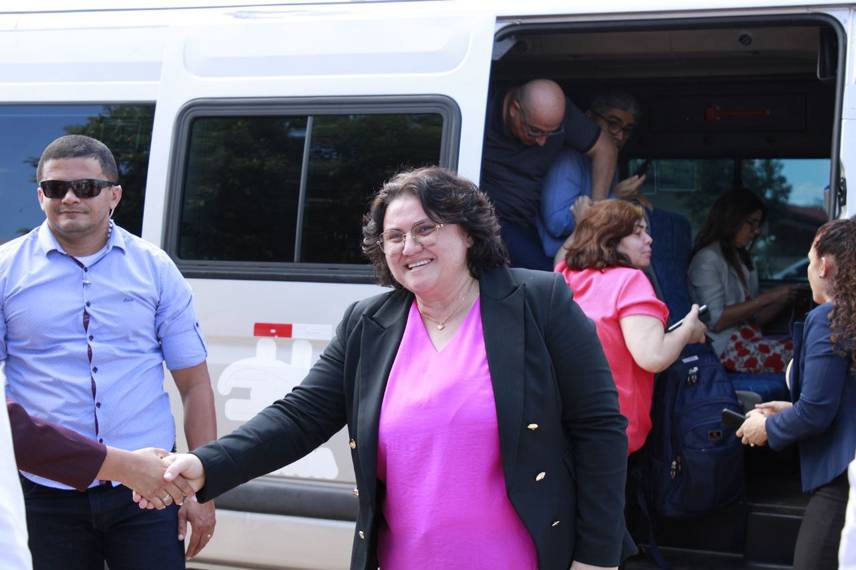 Jôve Oliveira, prefeita de Piripiri Jôve Oliveira, prefeita de Piripiri