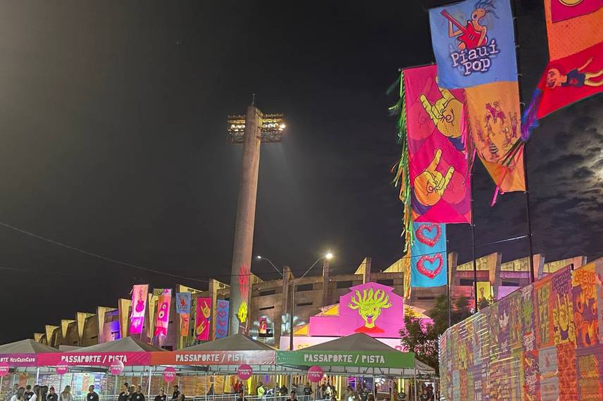 Piauí Pop / Estádio Albertão Piauí Pop / Estádio Albertão