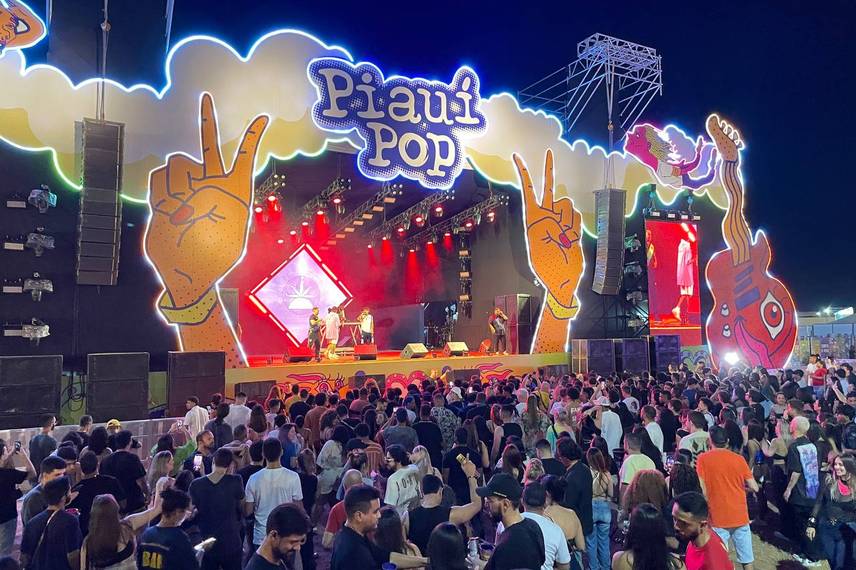 Piauí Pop / Estádio Albertão Piauí Pop / Estádio Albertão