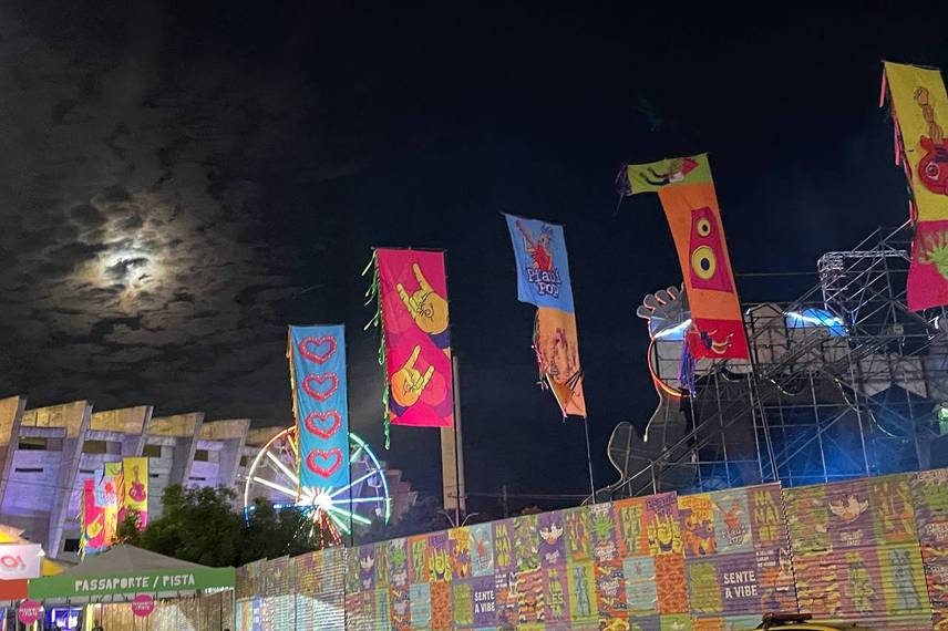 Piauí Pop / Estádio Albertão Piauí Pop / Estádio Albertão