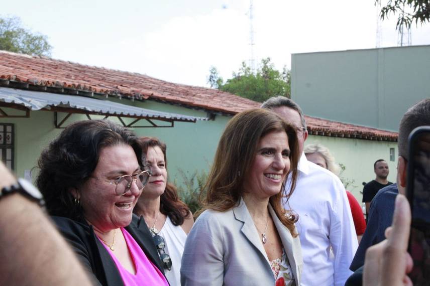 Secretária Ana Estrela Haddad Secretária Ana Estrela Haddad