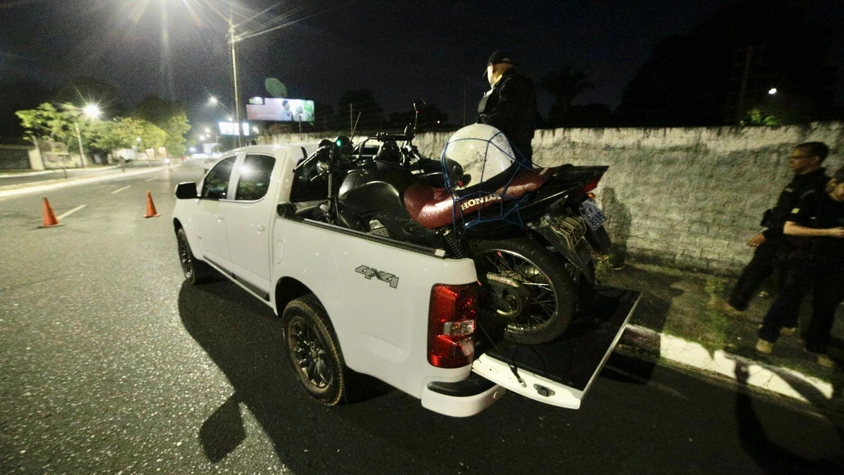 Veículos apreendidos durante blitz