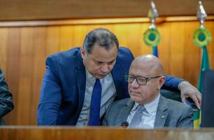 Deputado Evaldo Gomes e o presidente da Casa, Franzé Silva (Foto: Divulgação/ Alepi) Deputado Evaldo Gomes e o presidente da Casa, Franzé Silva (Foto: Divulgação/ Alepi)