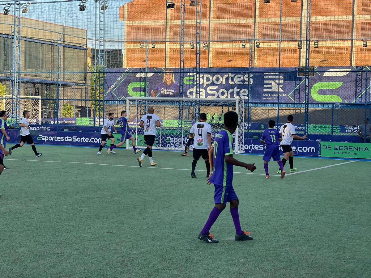 Jogo entre profissionais da saúde e imprensa