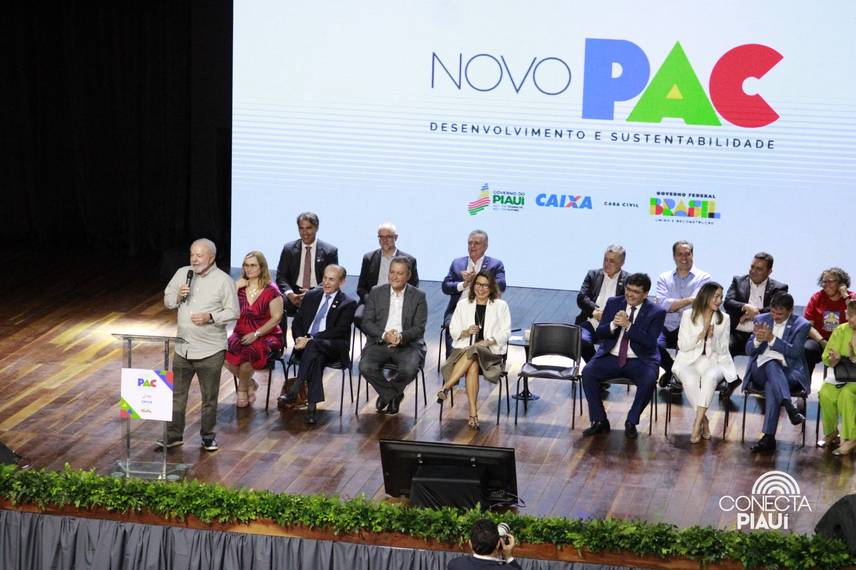 Lula visita Teresina para apresentar obras do PAC no Piauí Lula visita Teresina para apresentar obras do PAC no Piauí