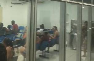 O homem foi encaminhado para a UPA do Promorar (Foto: Reprodução) O homem foi encaminhado para a UPA do Promorar (Foto: Reprodução)