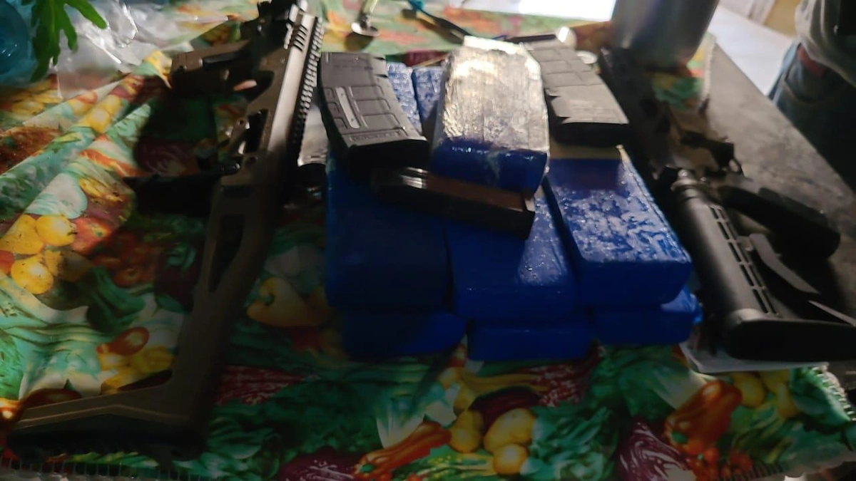 Objetos apreendidos pela polícia militar