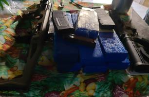 Objetos apreendidos pela polícia militar (Foto: Divulgação) Objetos apreendidos pela polícia militar (Foto: Divulgação)