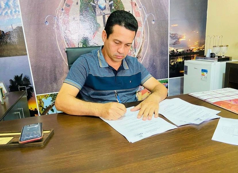 Ordem de serviço da ponte de concreto em Caxingó