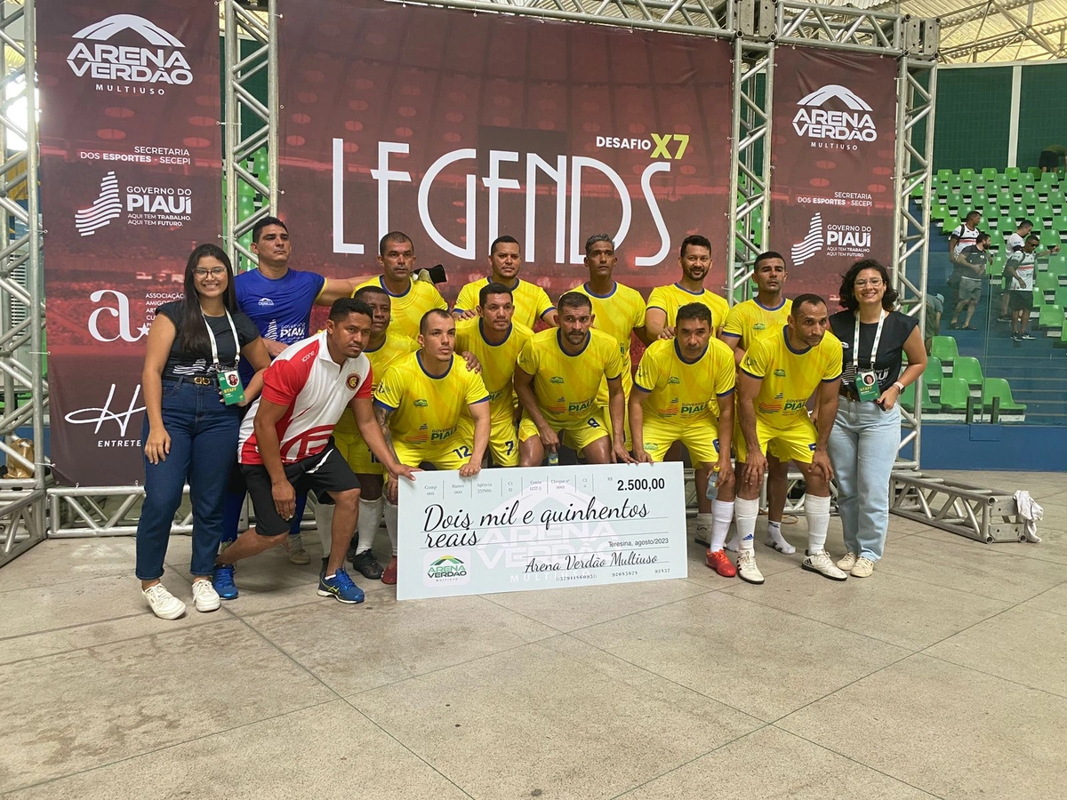 Tiradentes recebe premiação de R$ 2.500