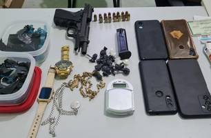 Três homens acusados de tráfico de drogas são presos em Parnaíba (Foto: Reprodução) Três homens acusados de tráfico de drogas são presos em Parnaíba (Foto: Reprodução)