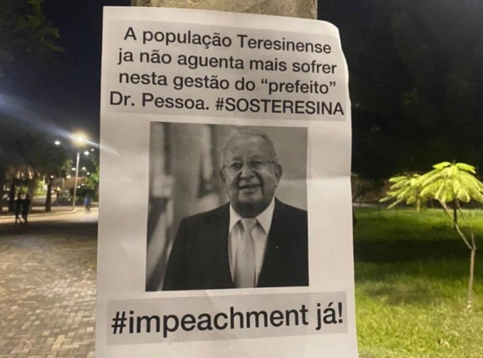 Cartaz espalhado em Teresina