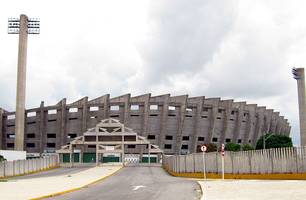 Estádio Governador Alberto Tavares Silva, o Albertão (Foto: Reprodução/Wikivoyage) Estádio Governador Alberto Tavares Silva, o Albertão (Foto: Reprodução/Wikivoyage)