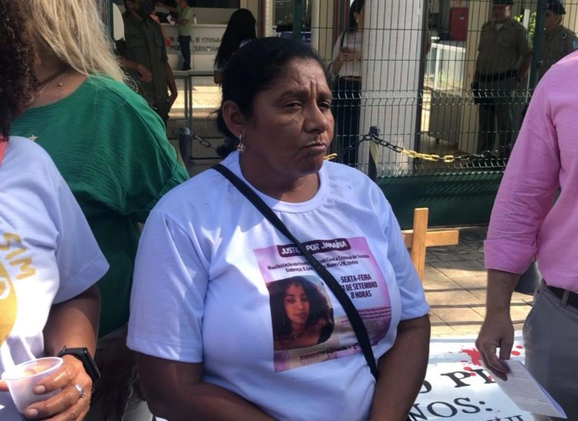 Mãe de Janaína Bezerra