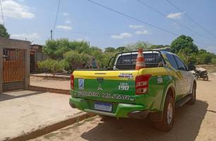 Mulher morre após ser golpeada no pescoço com foice enquanto dormia no Piauí (Foto: Reprodução)