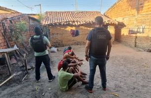 Polícia deflagra operação e prende quatro pessoas por tráfico de drogas em THE (Foto: Reprodução) Polícia deflagra operação e prende quatro pessoas por tráfico de drogas em THE (Foto: Reprodução)
